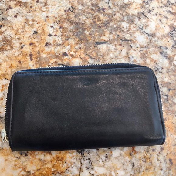Adrienne Vittadini studio black wallet. 8"X4.5" faux leather, un-used. - Picture 7 of 12